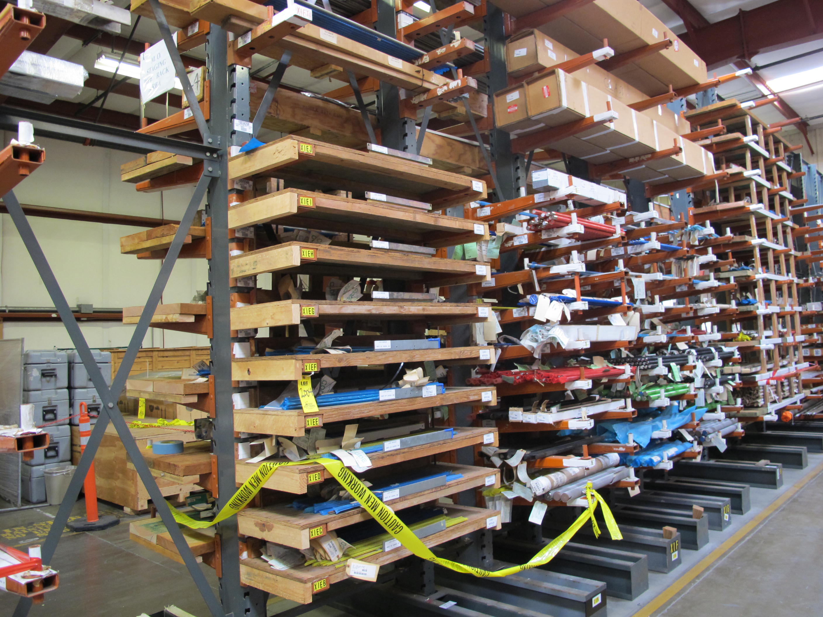 LOT ASSORTED BARS, STUDS, PIPE, GLASS, DUCT, SCREWS, ETC. (W-50) LOADING & HANDLING FEE $50-